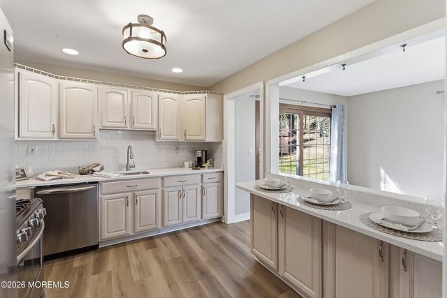 4 The Trail, Middletown, NJ 07748