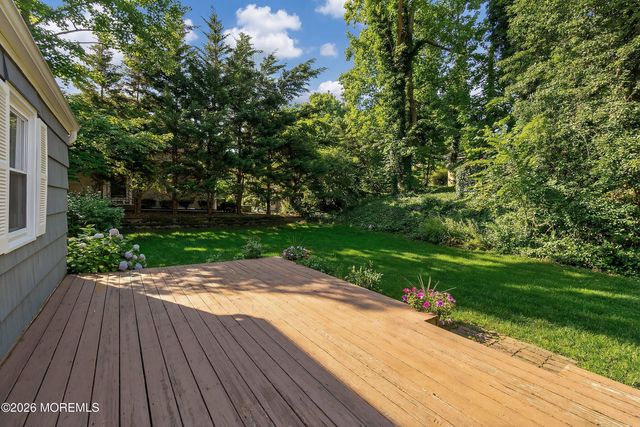 4 The Trail, Middletown, NJ 07748