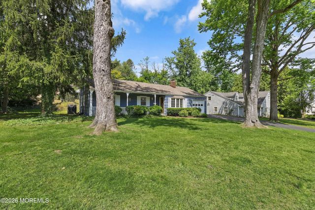 4 The Trail, Middletown, NJ 07748