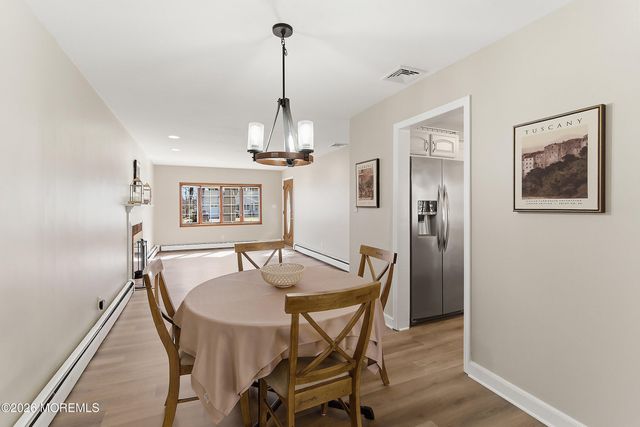 4 The Trail, Middletown, NJ 07748