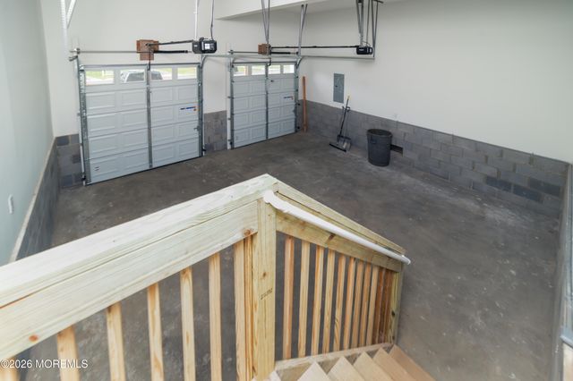 128 Center Avenue, Leonardo, NJ 07737