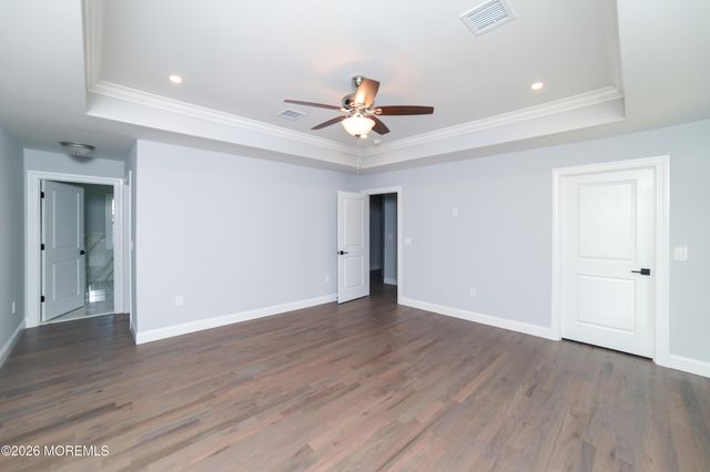 128 Center Avenue, Leonardo, NJ 07737