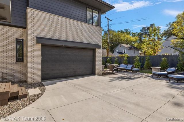 864 Ann Street, Birmingham, MI 48009