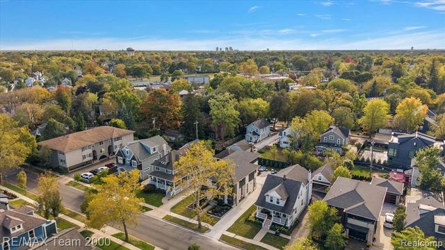 864 Ann Street, Birmingham, MI 48009