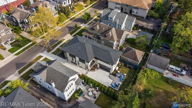 864 Ann Street, Birmingham, MI 48009