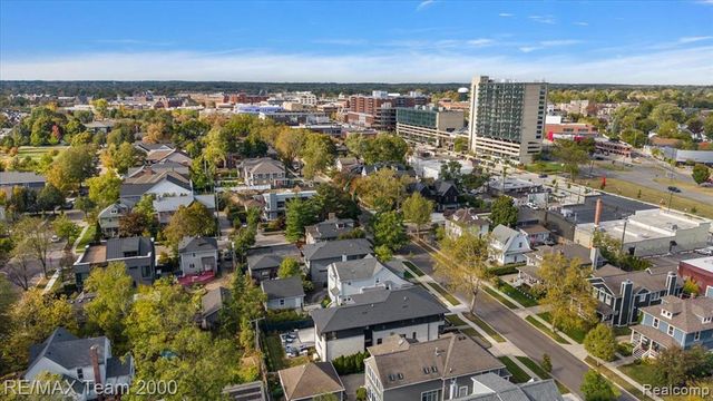 864 Ann Street, Birmingham, MI 48009