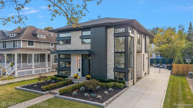 864 Ann Street, Birmingham, MI 48009