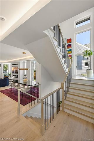 864 Ann Street, Birmingham, MI 48009