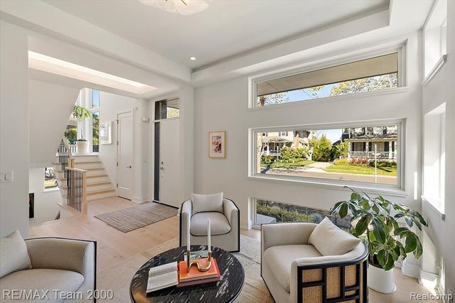 864 Ann Street, Birmingham, MI 48009