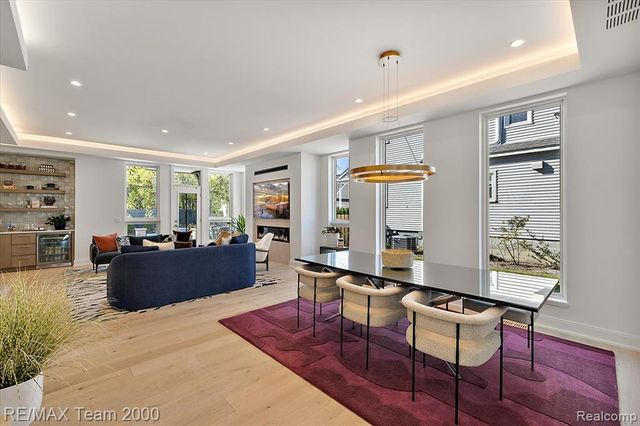 864 Ann Street, Birmingham, MI 48009