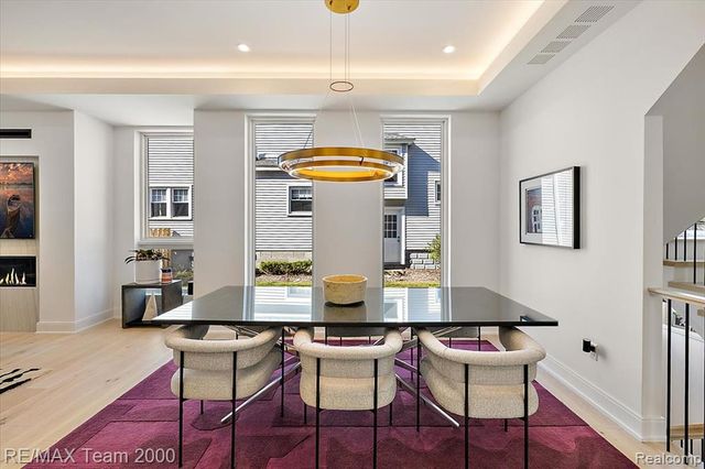 864 Ann Street, Birmingham, MI 48009