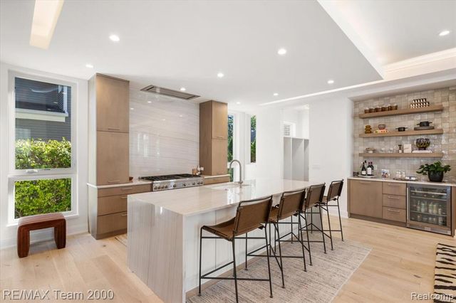 864 Ann Street, Birmingham, MI 48009