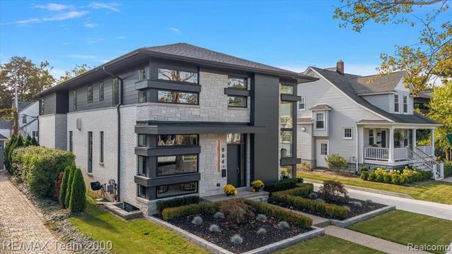 864 Ann Street, Birmingham, MI 48009