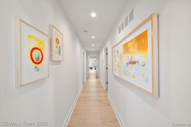 864 Ann Street, Birmingham, MI 48009