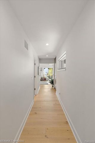 864 Ann Street, Birmingham, MI 48009