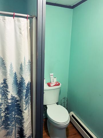 109 River Road, Irasburg, VT 05845