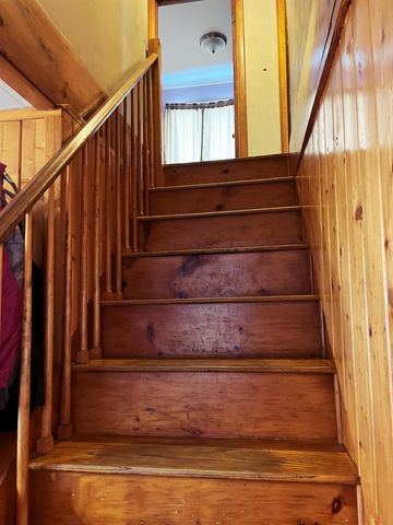 109 River Road, Irasburg, VT 05845