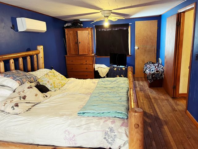 109 River Road, Irasburg, VT 05845