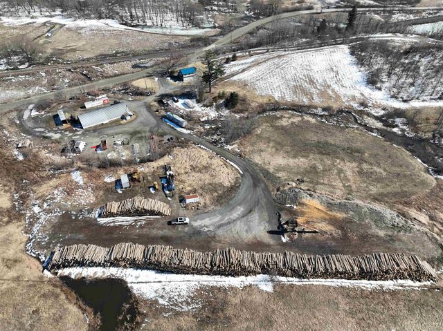 109 River Road, Irasburg, VT 05845