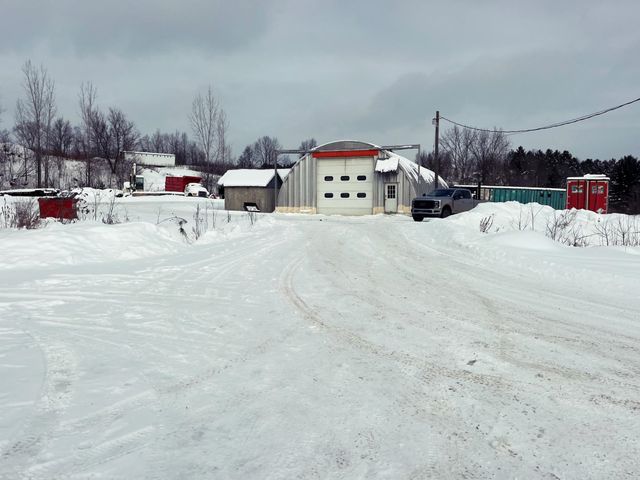 109 River Road, Irasburg, VT 05845