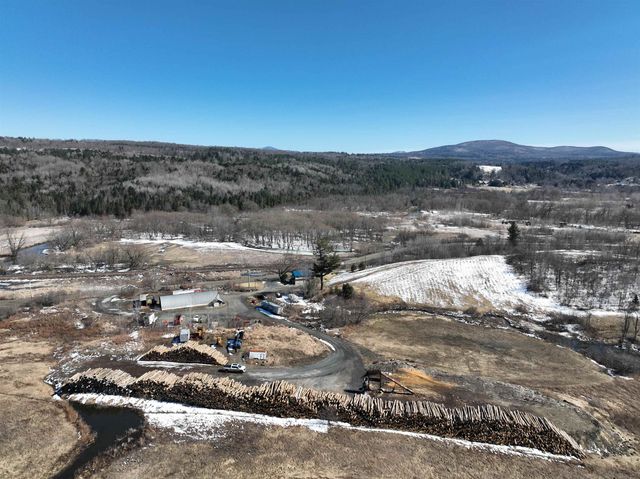 109 River Road, Irasburg, VT 05845