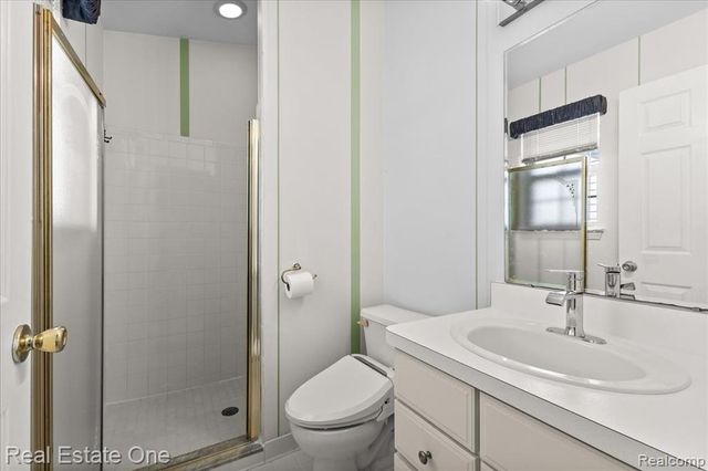 113 Algansee Drive, Troy, MI 48083