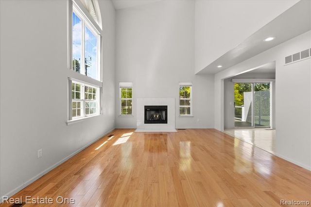 113 Algansee Drive, Troy, MI 48083