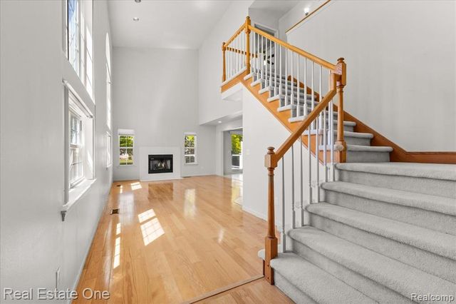113 Algansee Drive, Troy, MI 48083