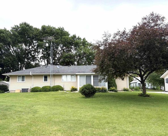 803 S Adams Street, Wellsburg, IA 50680