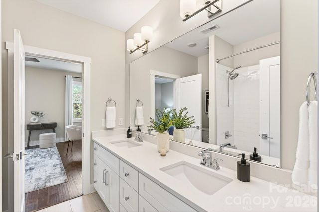 1316 Ordermore Avenue, Charlotte, NC 28203