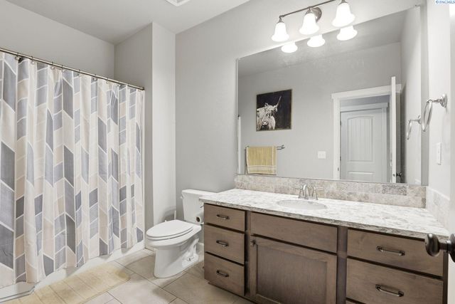 104 Bravo Street, Moxee City, WA 98936