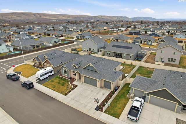 104 Bravo Street, Moxee City, WA 98936