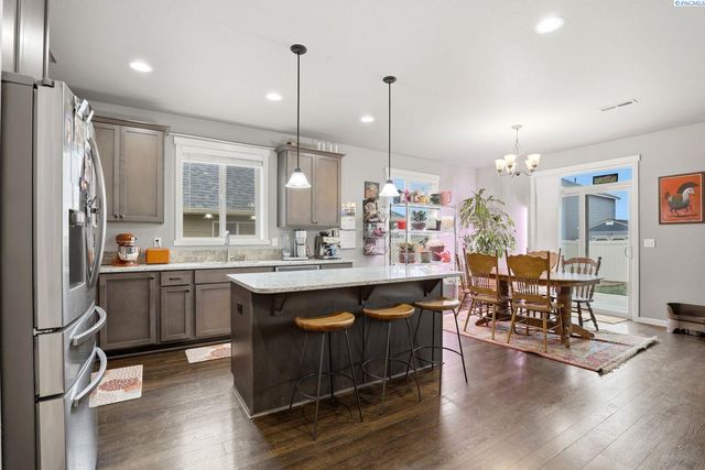 104 Bravo Street, Moxee City, WA 98936