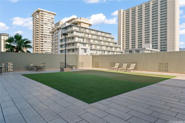 2240 Kuhio Avenue 3007, Honolulu, HI 96815