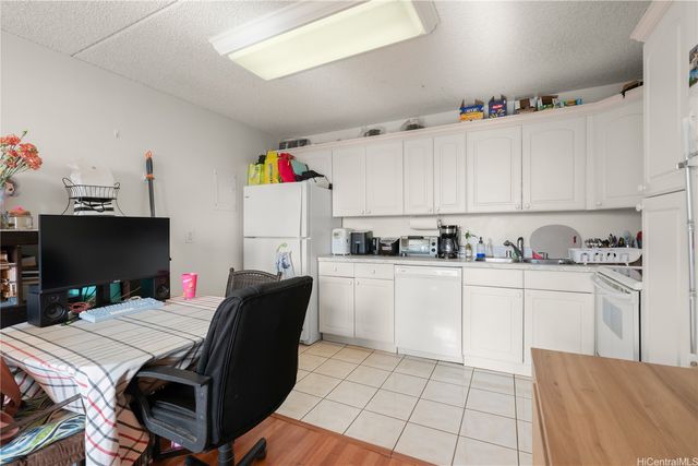 2240 Kuhio Avenue 3007, Honolulu, HI 96815