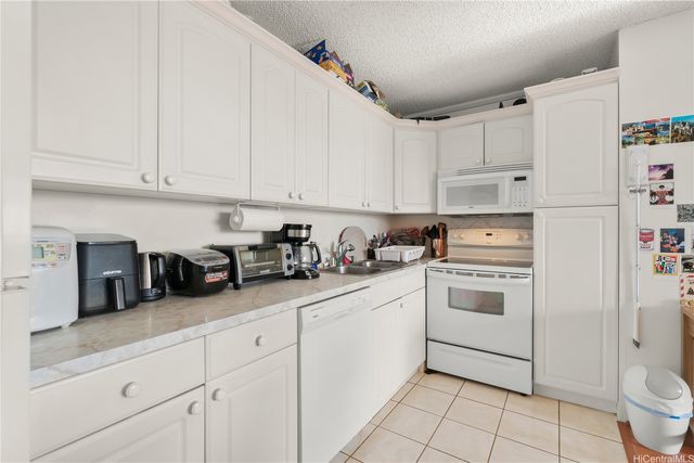 2240 Kuhio Avenue 3007, Honolulu, HI 96815