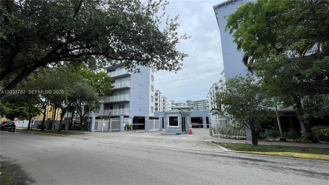 2475 NW 16th St Rd 309, Miami, FL 33125