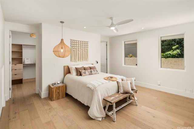 4670 Kahala Avenue, Honolulu, HI 96816