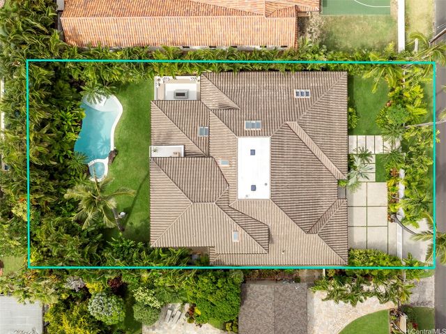 4670 Kahala Avenue, Honolulu, HI 96816
