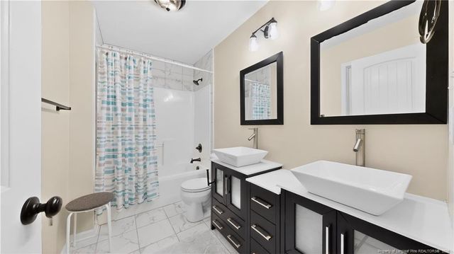 35 Parkview Lane, Lillington, NC 27546