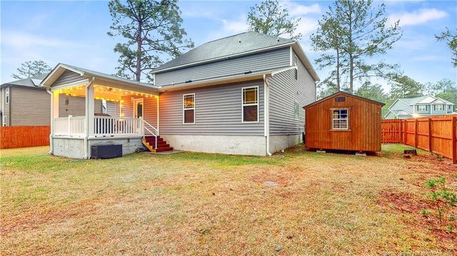 35 Parkview Lane, Lillington, NC 27546