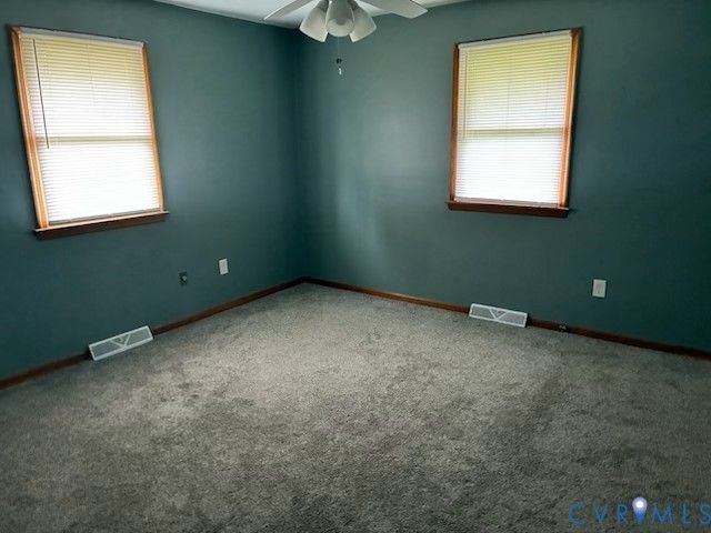 2000 Point Of Rocks Rd, Chester, VA 23836