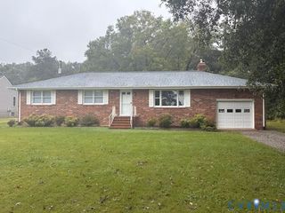 2000 Point Of Rocks Rd, Chester, VA 23836