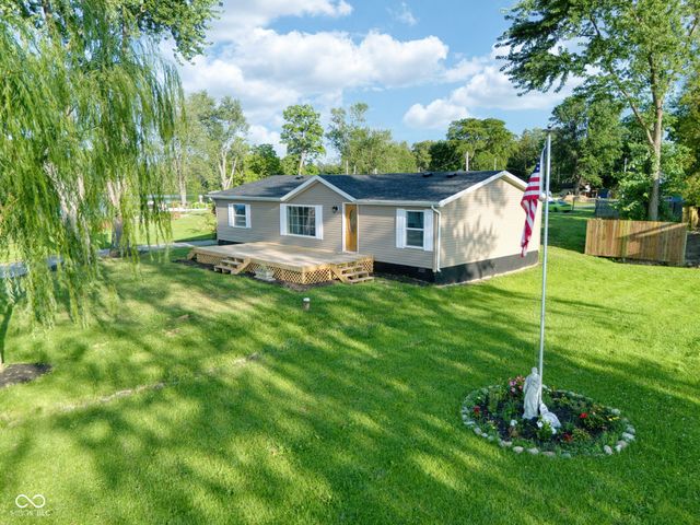 650 S Wildwood Drive, Cromwell, IN 46732