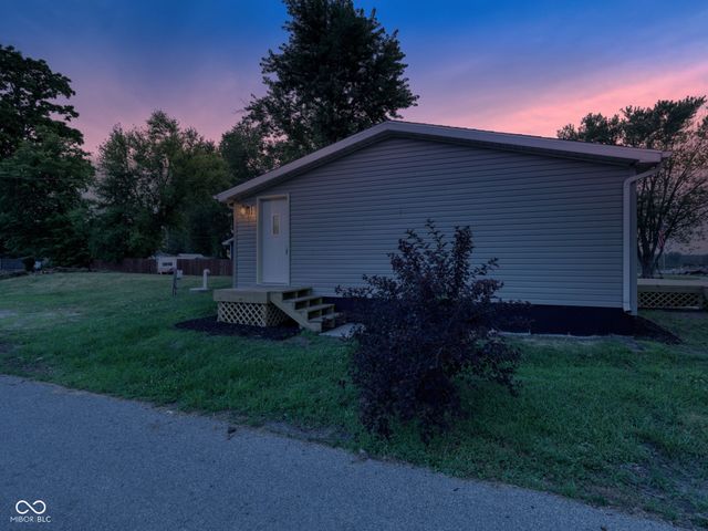 650 S Wildwood Drive, Cromwell, IN 46732