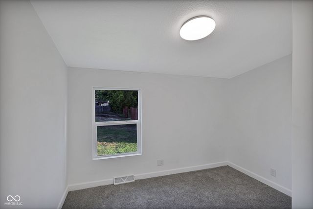 650 S Wildwood Drive, Cromwell, IN 46732