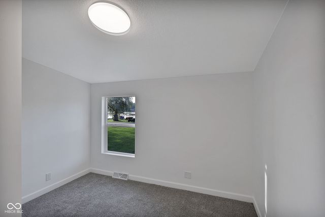 650 S Wildwood Drive, Cromwell, IN 46732