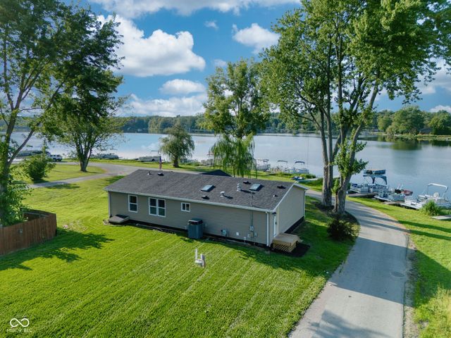 650 S Wildwood Drive, Cromwell, IN 46732