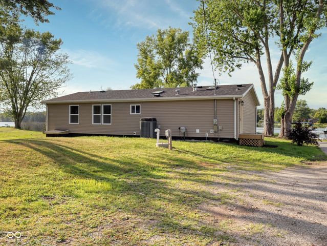 650 S Wildwood Drive, Cromwell, IN 46732