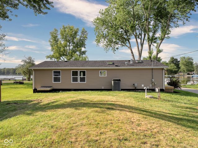 650 S Wildwood Drive, Cromwell, IN 46732